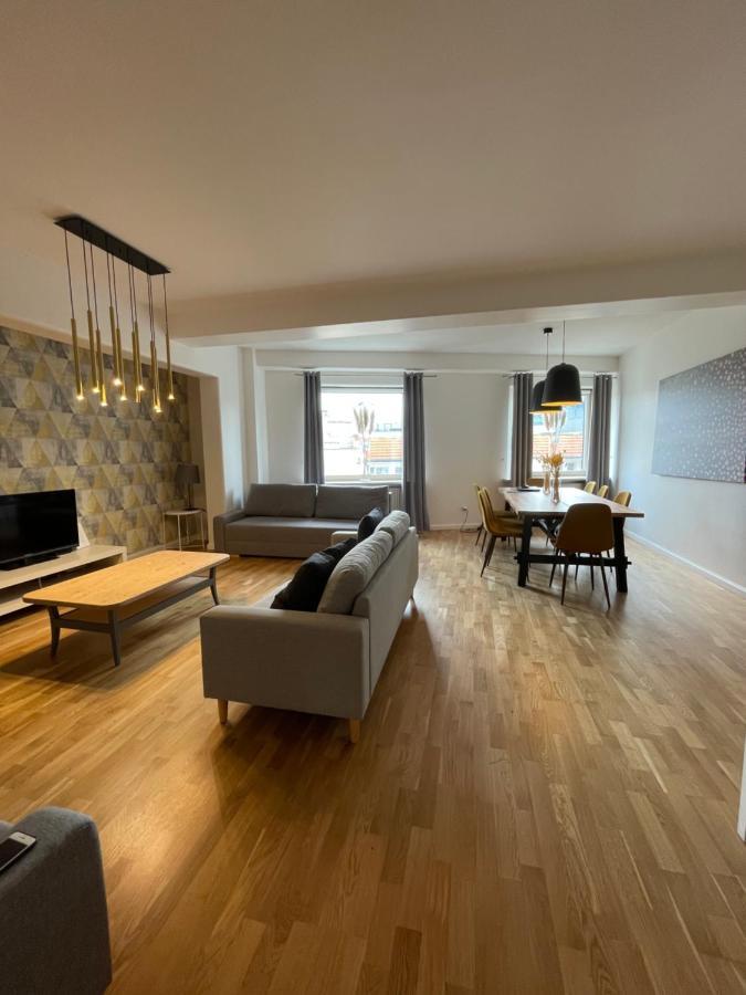 Boutique Apartments - Old Town 120M2 - Private Underground Parking - Breslavia Exterior foto